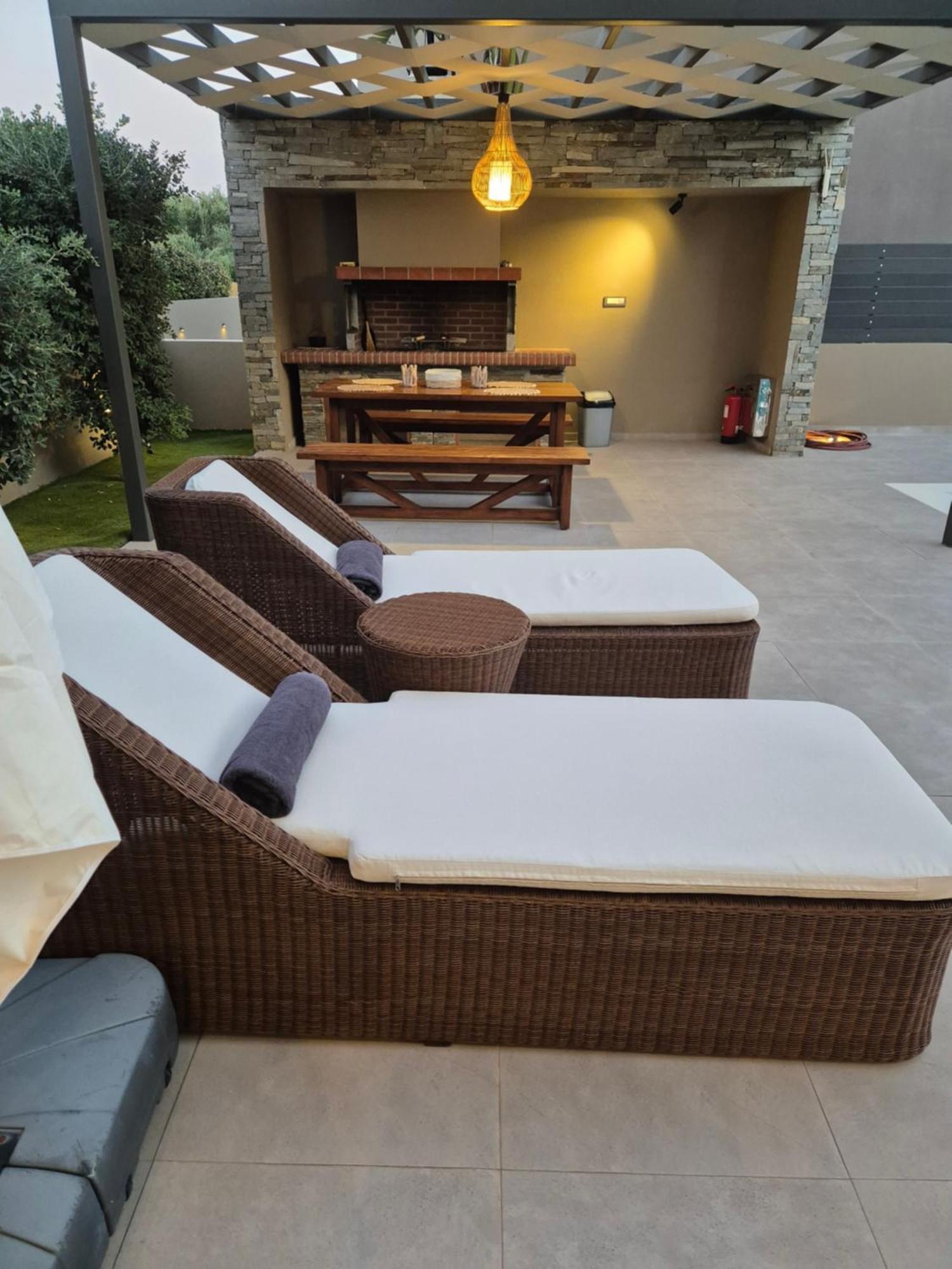 Вилла Aguacate Glafki With Heated Private Swimming Pool Циливи Экстерьер фото